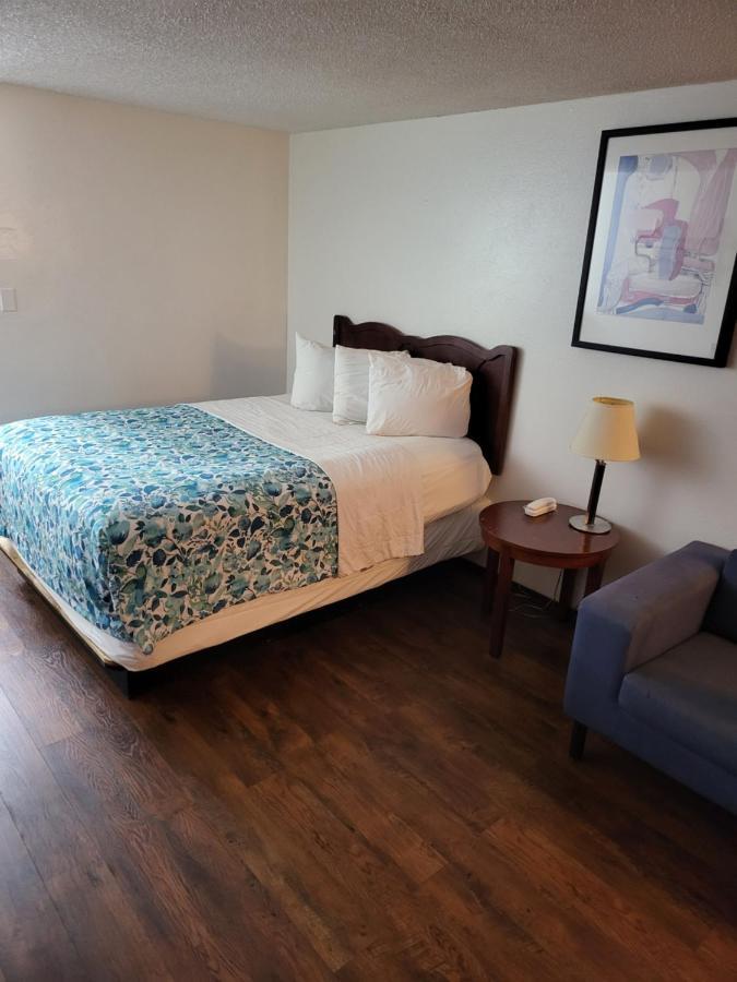Hotel Smokey Point Motor 3*