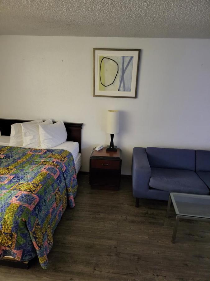 Hotel Smokey Point Motor