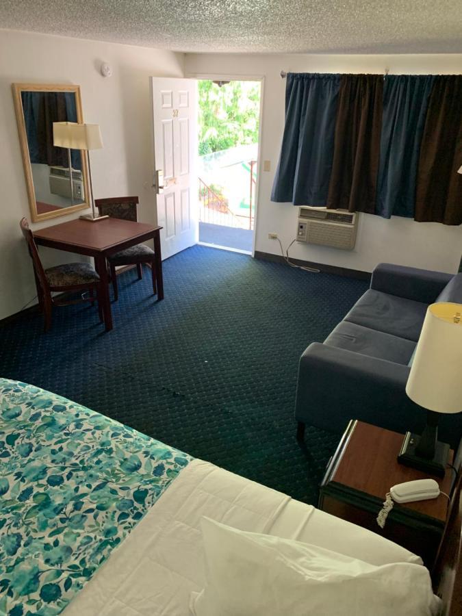 Smokey Point Motor Hotel Arlington