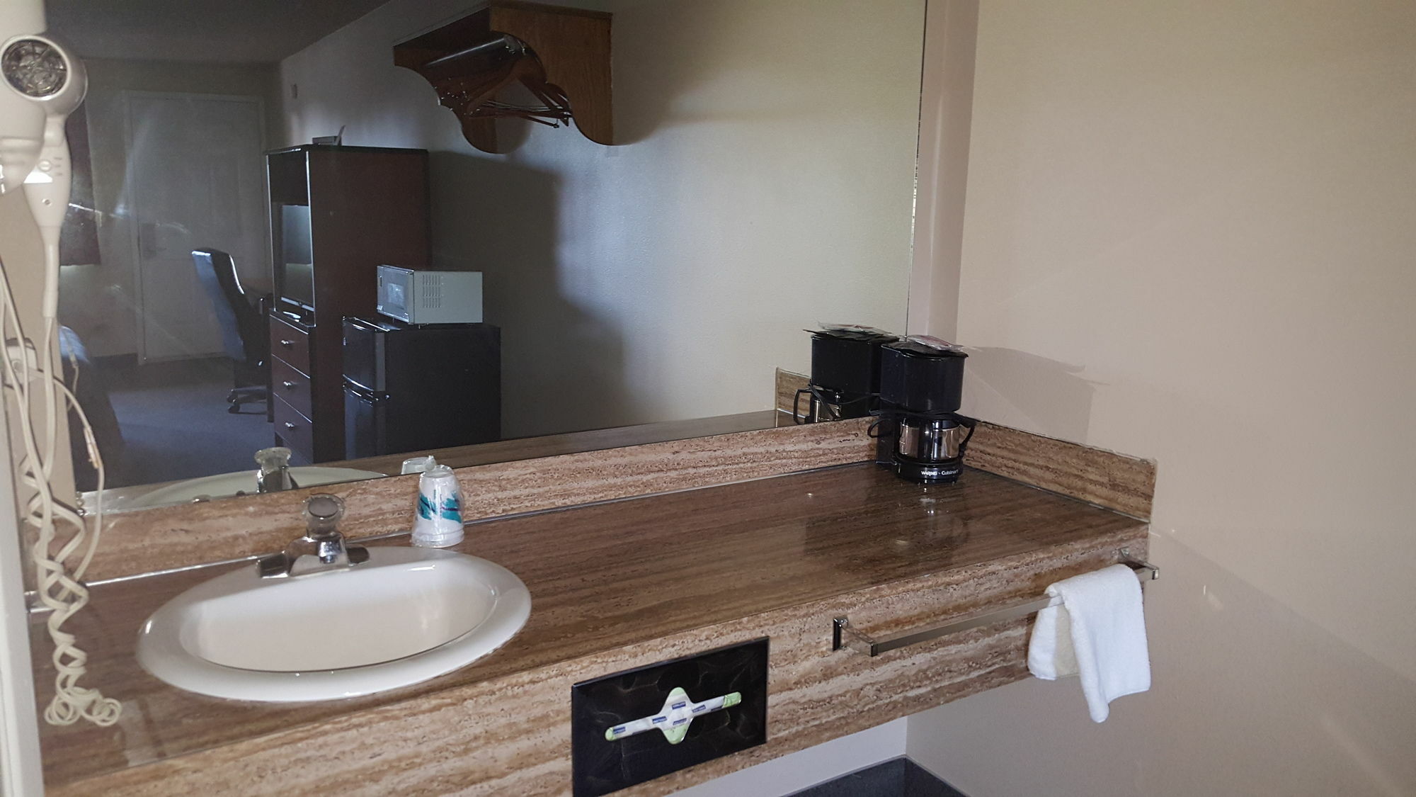 Smokey Point Motor Hotel 3*